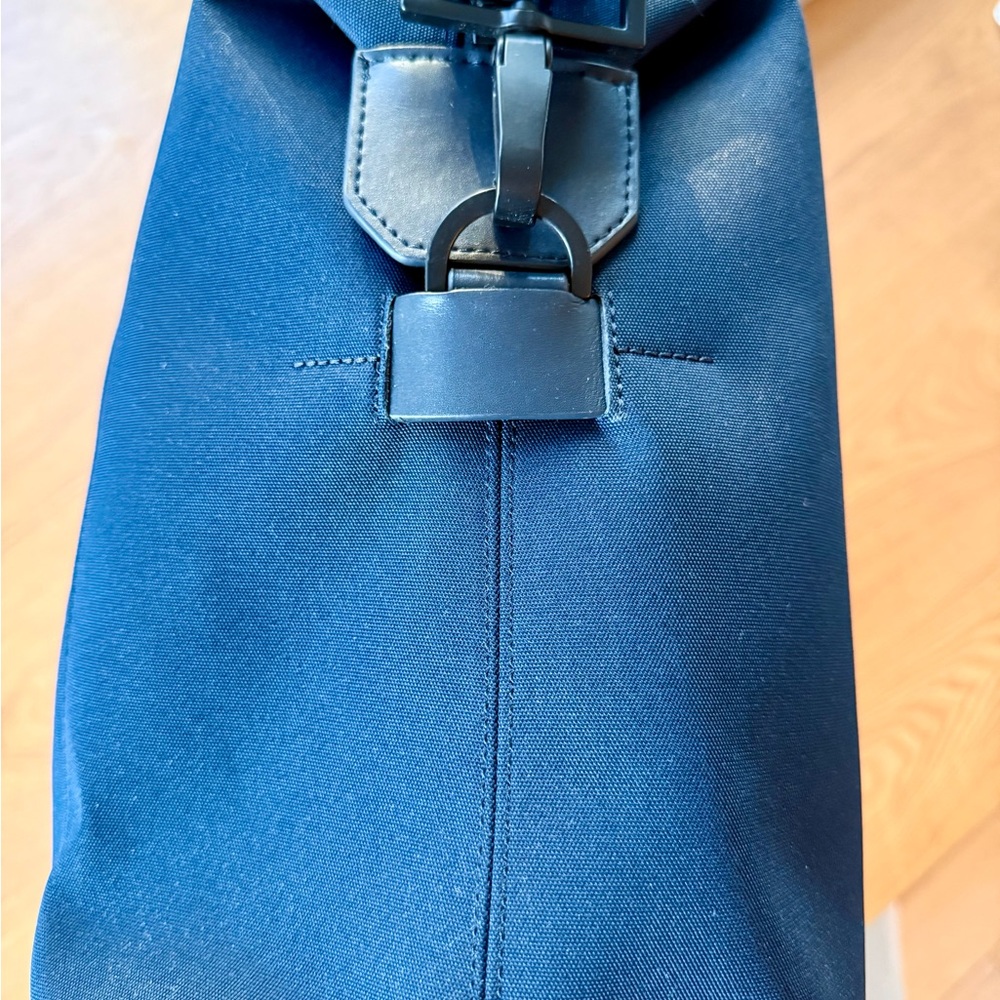 Troubadour Daytripper Carry All In Navy - image 6